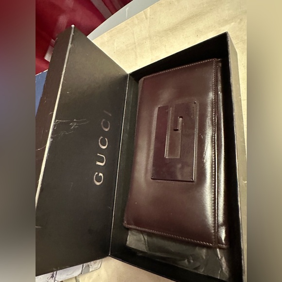 Gucci long wallet with box and tissue. In excellent condition. - Picture 3 of 10